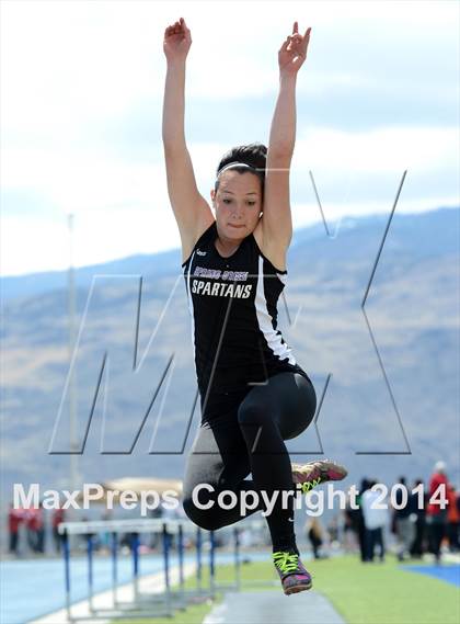 Thumbnail 1 in Northwest Invitational @ McQueen photogallery.
