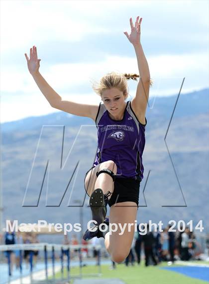 Thumbnail 2 in Northwest Invitational @ McQueen photogallery.