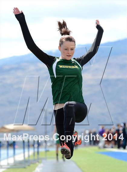 Thumbnail 2 in Northwest Invitational @ McQueen photogallery.