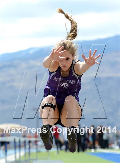 Thumbnail 3 in Northwest Invitational @ McQueen photogallery.