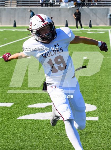 Thumbnail 2 in Jordan vs Davenport photogallery.