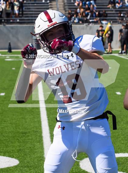 Thumbnail 1 in Jordan vs Davenport photogallery.