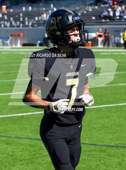 Thumbnail 1 in Jordan vs Davenport photogallery.