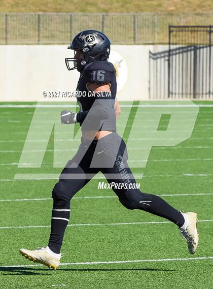 Thumbnail 3 in Jordan vs Davenport photogallery.
