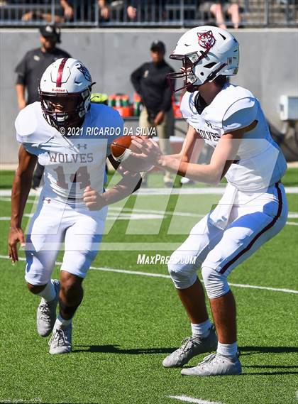 Thumbnail 2 in Jordan vs Davenport photogallery.