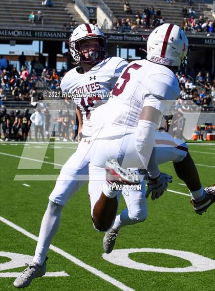 Thumbnail 1 in Jordan vs Davenport photogallery.