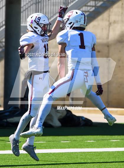 Thumbnail 1 in Jordan vs Davenport photogallery.