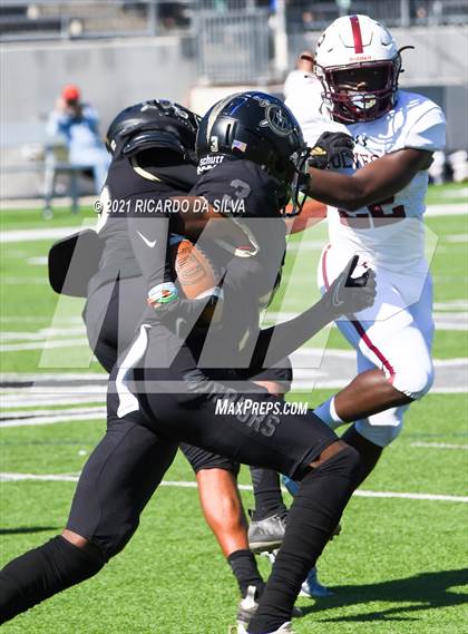 Thumbnail 1 in Jordan vs Davenport photogallery.