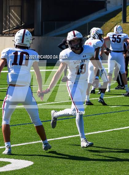Thumbnail 1 in Jordan vs Davenport photogallery.