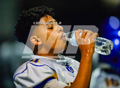 Thumbnail 3 in Casa Grande vs Salpointe photogallery.