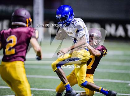 Thumbnail 3 in Casa Grande vs Salpointe photogallery.