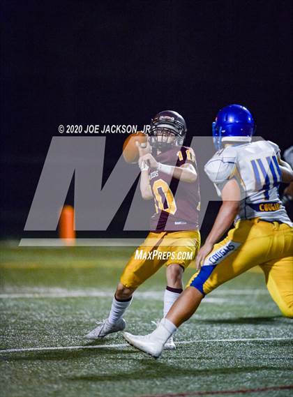 Thumbnail 1 in Casa Grande vs Salpointe photogallery.