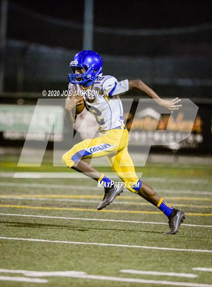 Thumbnail 3 in Casa Grande vs Salpointe photogallery.