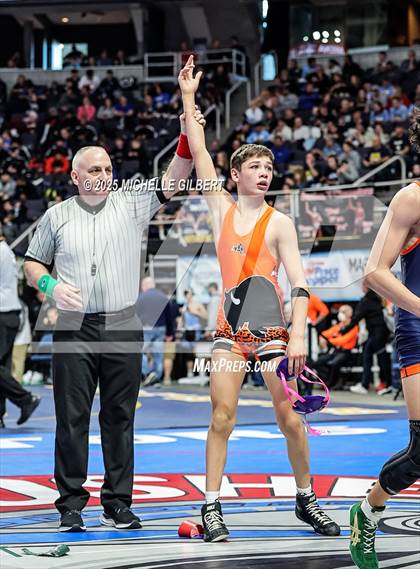 Thumbnail 1 in NYSPHSAA Division 2 State Championships (Round 1 101 to 145) photogallery.