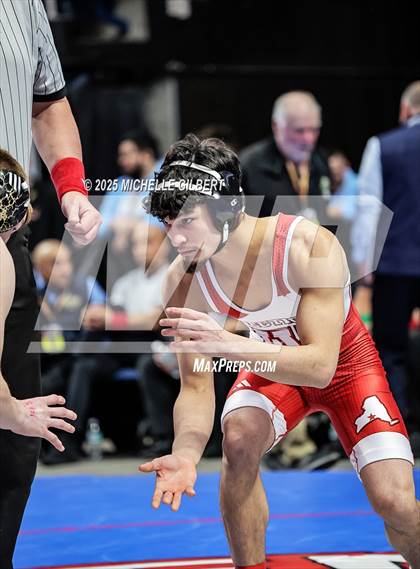Thumbnail 1 in NYSPHSAA Division 2 State Championships (Round 1 101 to 145) photogallery.