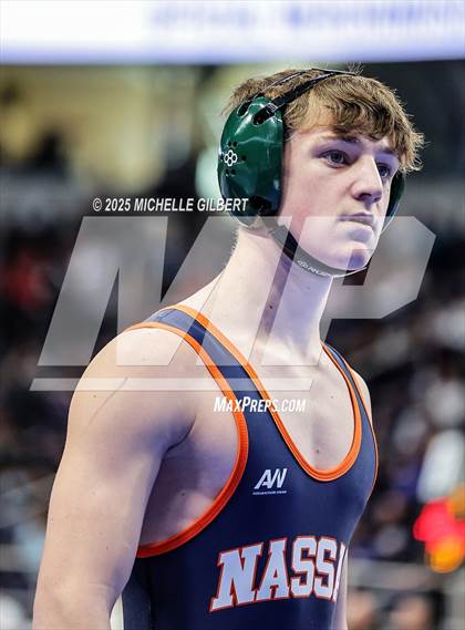 Thumbnail 2 in NYSPHSAA Division 2 State Championships (Round 1 101 to 145) photogallery.