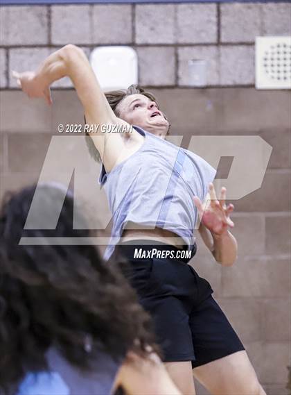 Thumbnail 3 in Clovis West @ Clovis North photogallery.