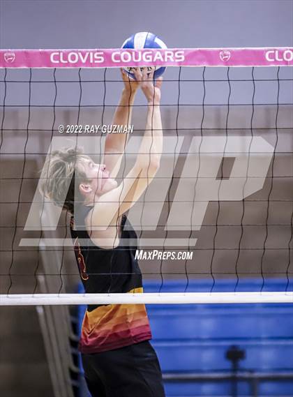 Thumbnail 2 in Clovis West @ Clovis North photogallery.