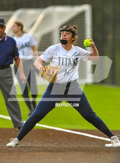 Thumbnail 1 in Our Lady of Mercy @ Webster Thomas (NYSPHSA Section V Quarterfinals) photogallery.