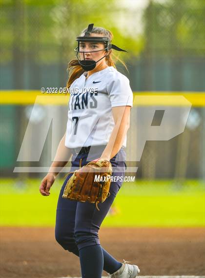 Thumbnail 1 in Our Lady of Mercy @ Webster Thomas (NYSPHSA Section V Quarterfinals) photogallery.