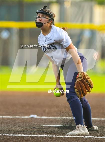 Thumbnail 3 in Our Lady of Mercy @ Webster Thomas (NYSPHSA Section V Quarterfinals) photogallery.