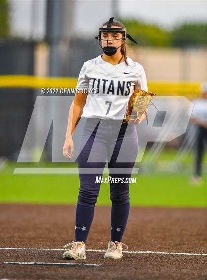 Thumbnail 3 in Our Lady of Mercy @ Webster Thomas (NYSPHSA Section V Quarterfinals) photogallery.