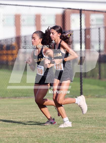 Thumbnail 2 in Beach District Cross Country #2 (@Kellam HS) photogallery.