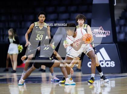 Thumbnail 1 in Omaha South vs. Burke photogallery.