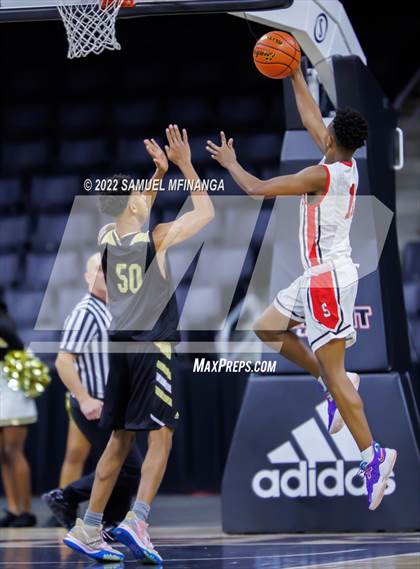 Thumbnail 1 in Omaha South vs. Burke photogallery.