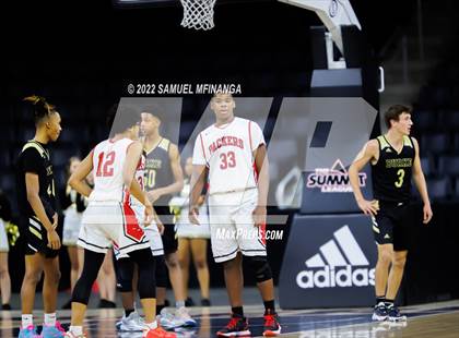 Thumbnail 2 in Omaha South vs. Burke photogallery.