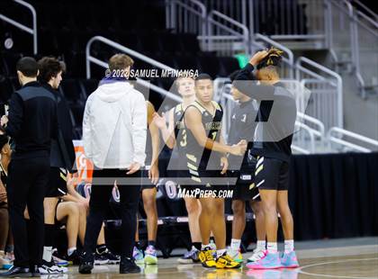 Thumbnail 1 in Omaha South vs. Burke photogallery.