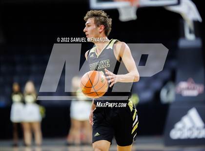Thumbnail 3 in Omaha South vs. Burke photogallery.