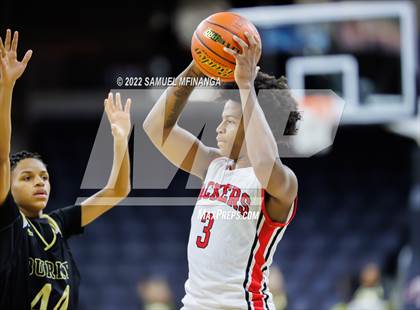 Thumbnail 1 in Omaha South vs. Burke photogallery.