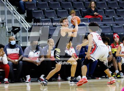 Thumbnail 1 in Omaha South vs. Burke photogallery.