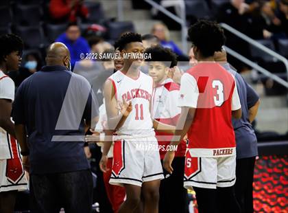 Thumbnail 1 in Omaha South vs. Burke photogallery.