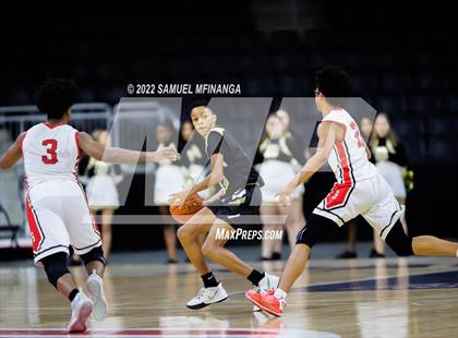 Thumbnail 1 in Omaha South vs. Burke photogallery.