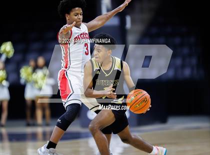 Thumbnail 2 in Omaha South vs. Burke photogallery.