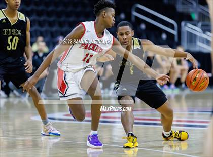 Thumbnail 2 in Omaha South vs. Burke photogallery.