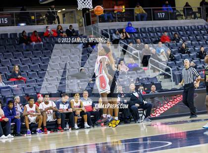 Thumbnail 3 in Omaha South vs. Burke photogallery.