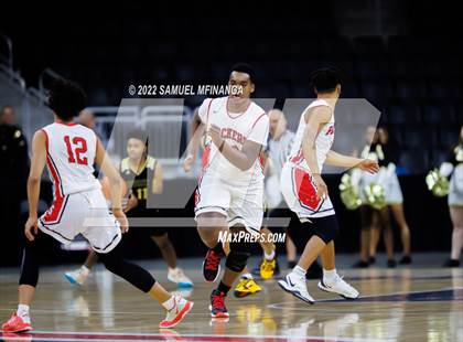 Thumbnail 1 in Omaha South vs. Burke photogallery.