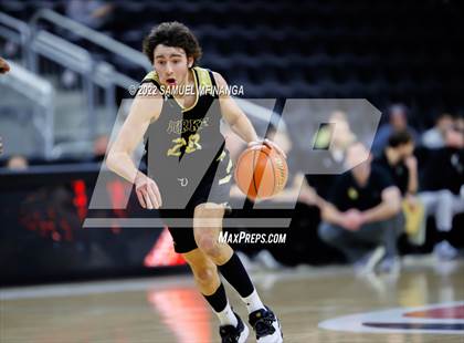 Thumbnail 2 in Omaha South vs. Burke photogallery.