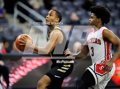 Thumbnail 1 in Omaha South vs. Burke photogallery.