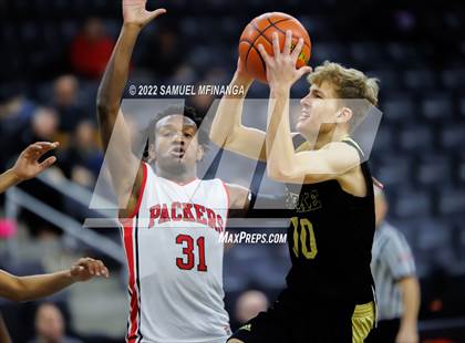 Thumbnail 3 in Omaha South vs. Burke photogallery.