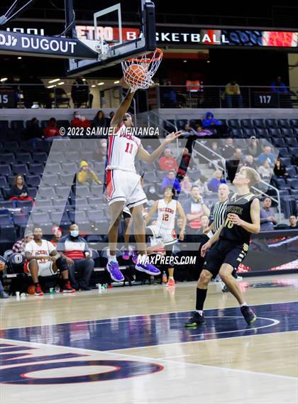 Thumbnail 2 in Omaha South vs. Burke photogallery.