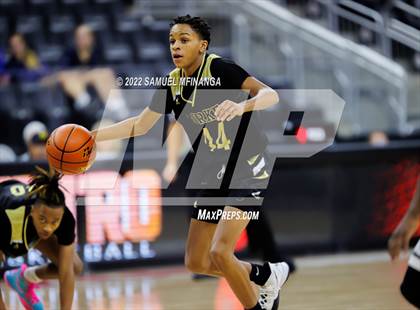 Thumbnail 2 in Omaha South vs. Burke photogallery.