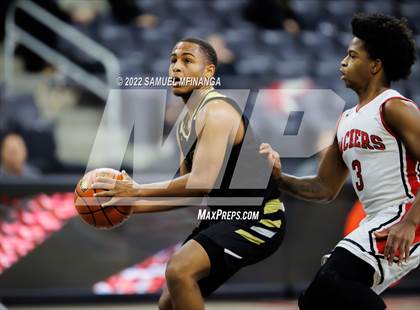 Thumbnail 3 in Omaha South vs. Burke photogallery.