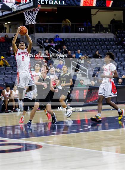 Thumbnail 2 in Omaha South vs. Burke photogallery.