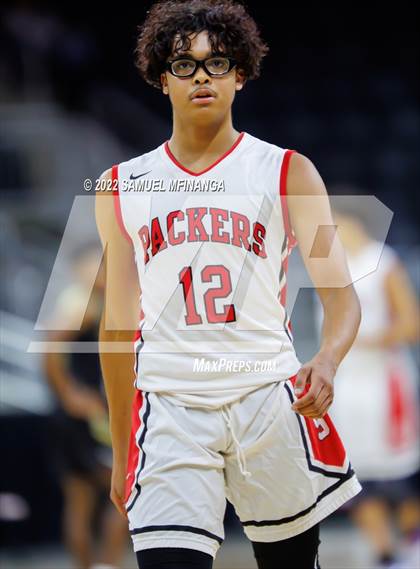 Thumbnail 3 in Omaha South vs. Burke photogallery.