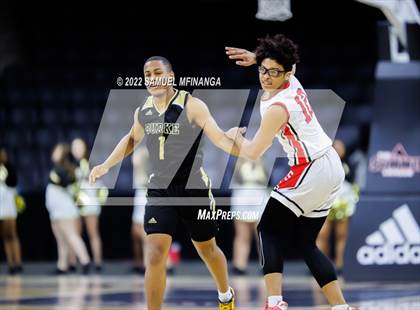 Thumbnail 1 in Omaha South vs. Burke photogallery.
