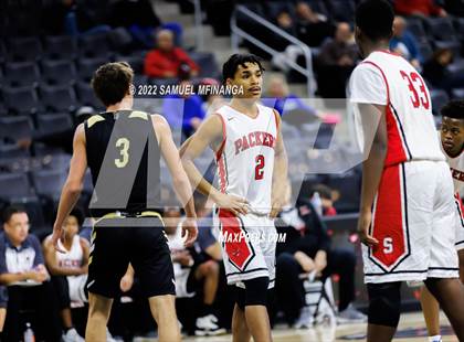 Thumbnail 1 in Omaha South vs. Burke photogallery.